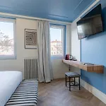Double Jeu - Magnifique Sur Les Ramblas Aparthotel 3*
