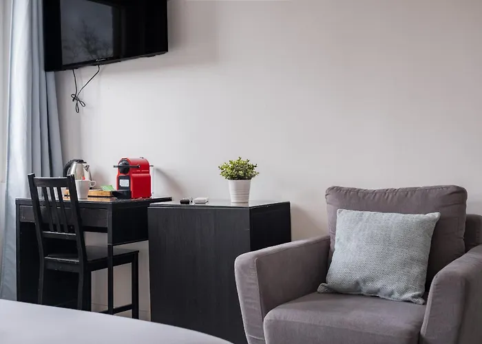 Double Jeu - Magnifique Chambre Sur Les Ramblas 3*