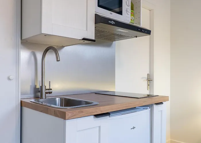 Double Jeu - Magnifique Chambre Sur Les Ramblas Aparthotel 3*